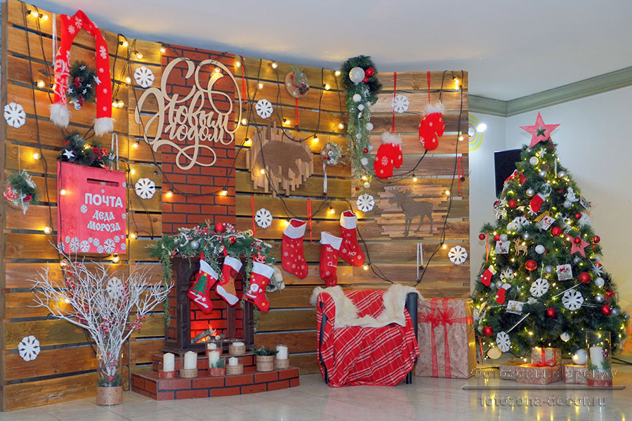 Trang trí Noel quán cafe với cây thông là một ý xuất sắc nhất cho mọi quán cafe 