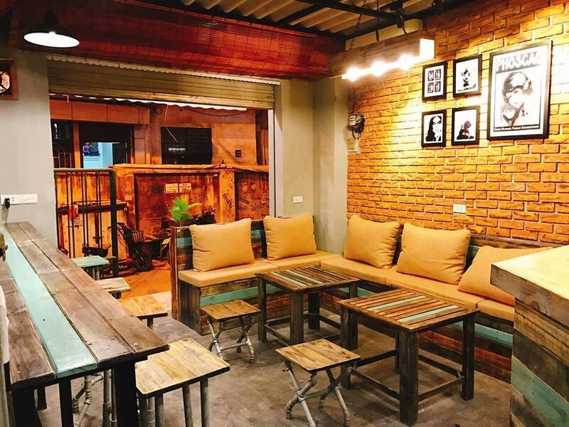 Không gian mềm mại và ấm áp của quán cafe lãng mạn phong cách hoài cổ